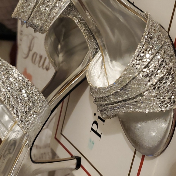 Pierre Dumas Silver glittery heels - Picture 4 of 4